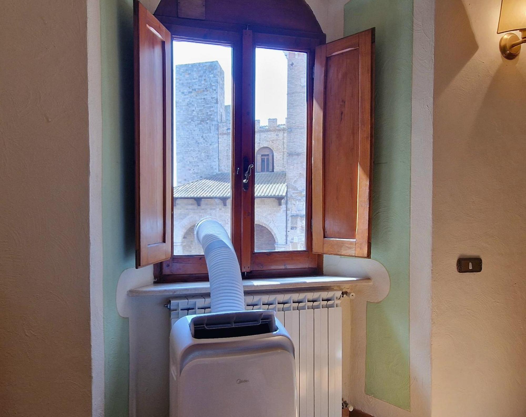 Sangi Studio Apartment - With Amazing View Of The Duomo San Gimignano Exteriér fotografie